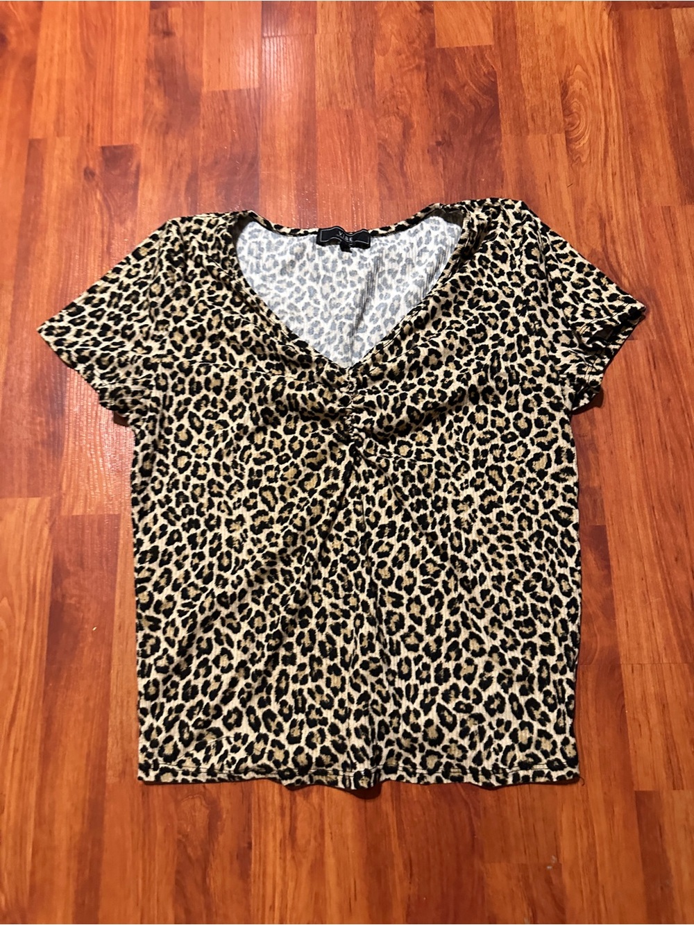 Vibe Leopard Print V-Neck Short Sleeve Top - Tan & Black - Picture 2 of 7
